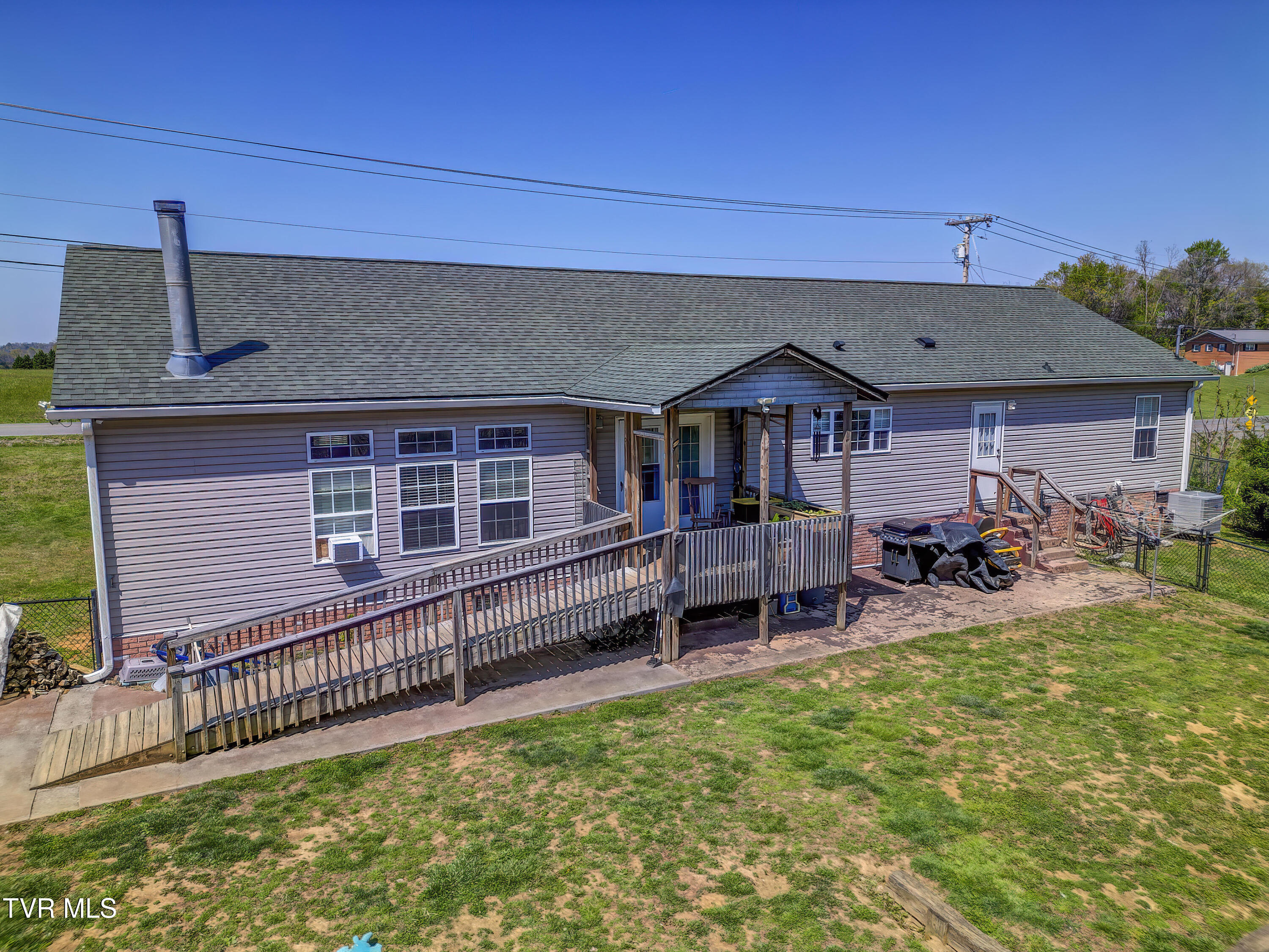 617 Telford New Victory Road Telford, TN 37690 - Photo 3 of 48 617 Telford New Victory (3)