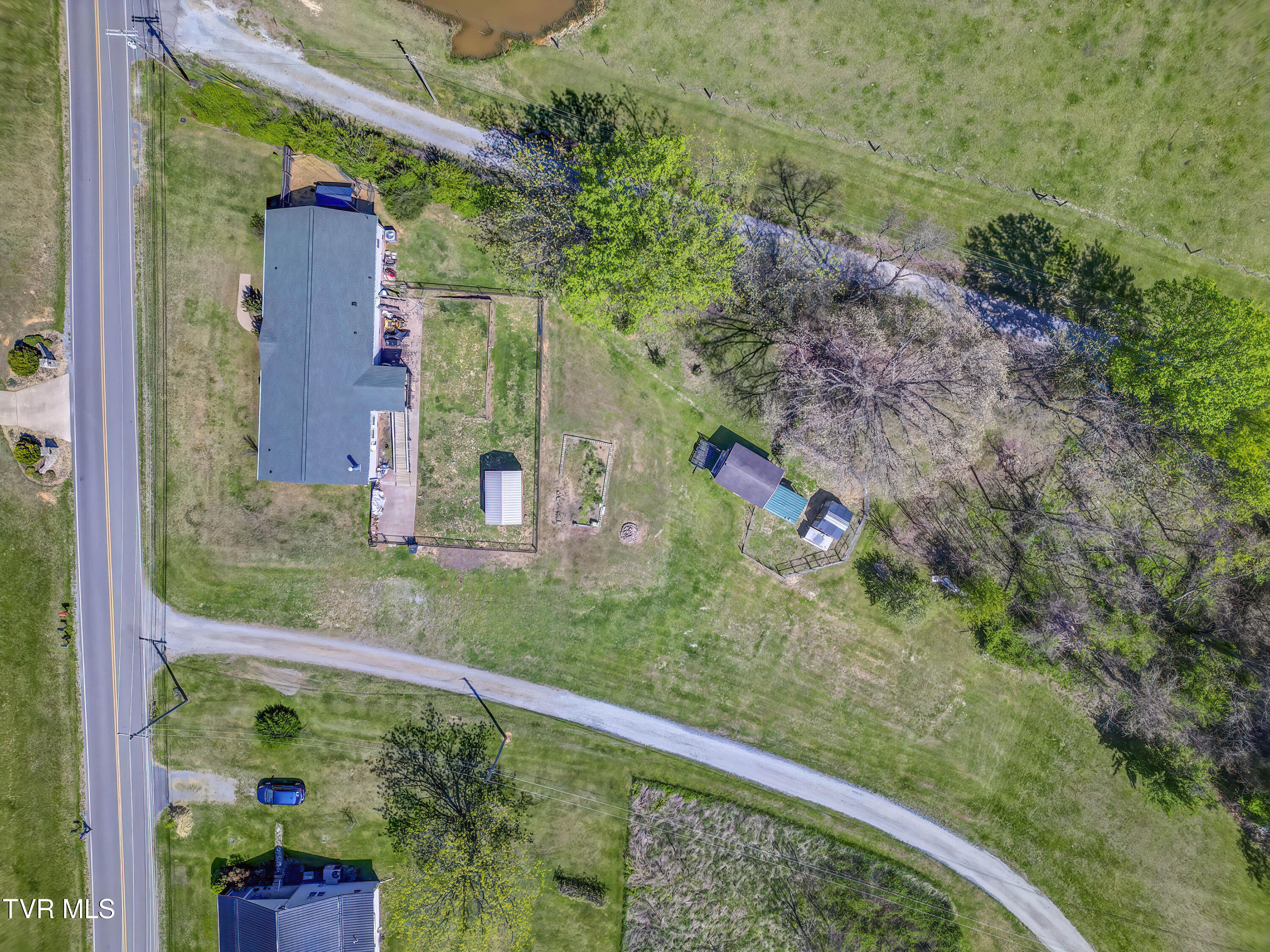 617 Telford New Victory Road Telford, TN 37690 - Photo 42 of 48 617 Telford New Victory (10)