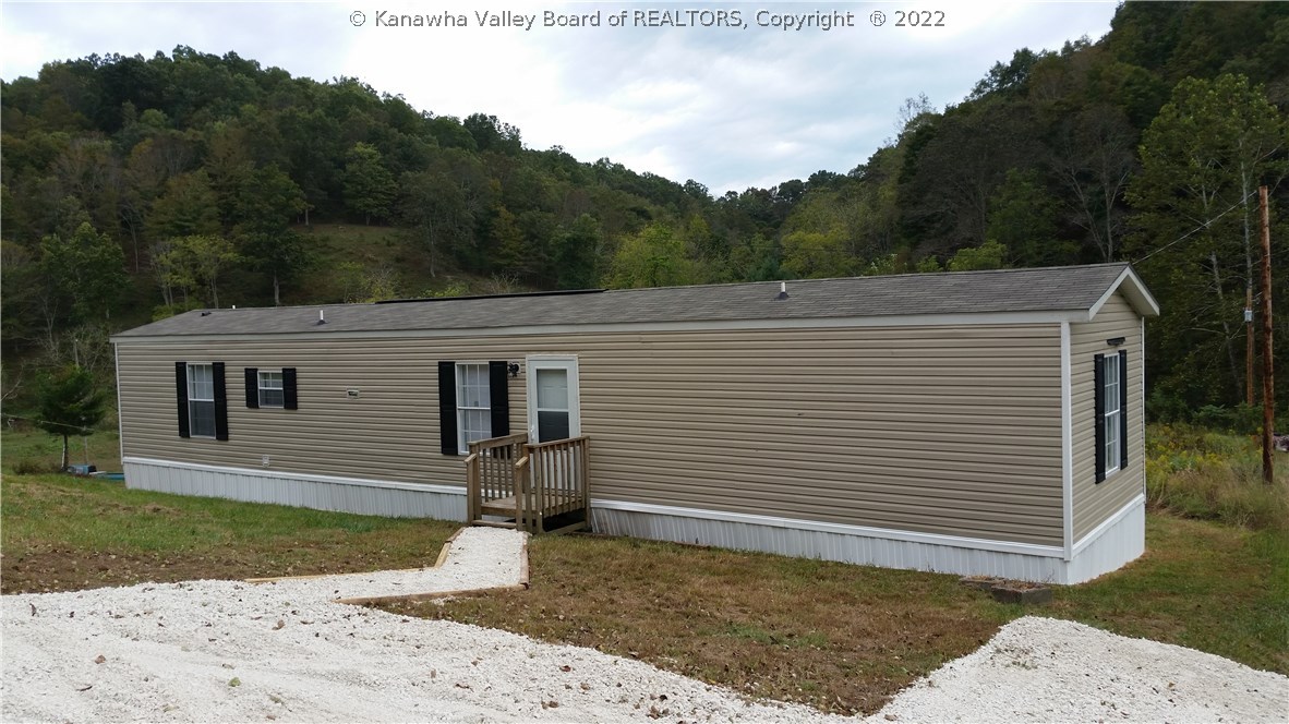 7040 Thomas Ridge Road Leon, WV 25123 - Photo 1 of 5 Gallery Image 1