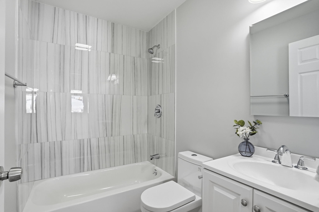 72 Main Street Upton, MA 01568 - Photo 13 of 41