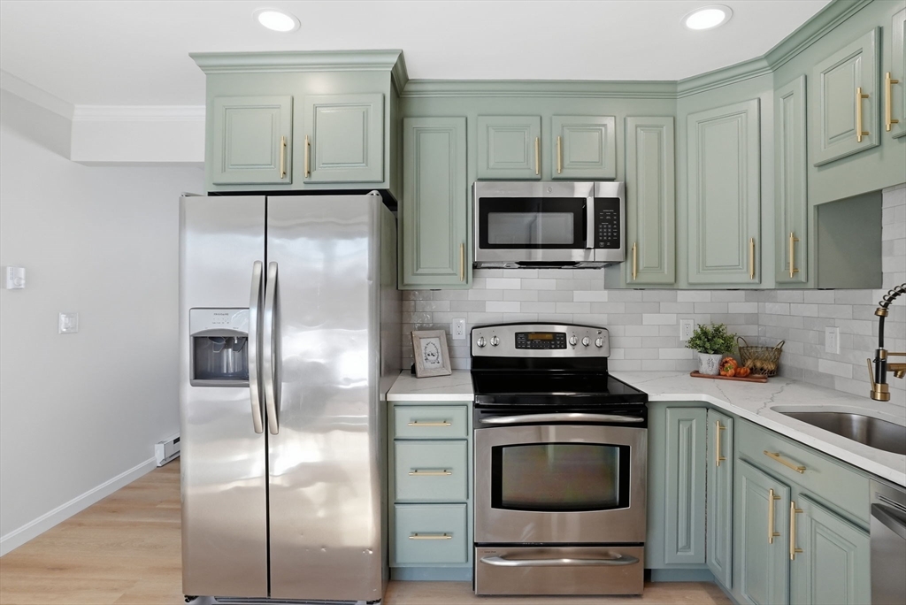 72 Main Street Upton, MA 01568 - Photo 16 of 41