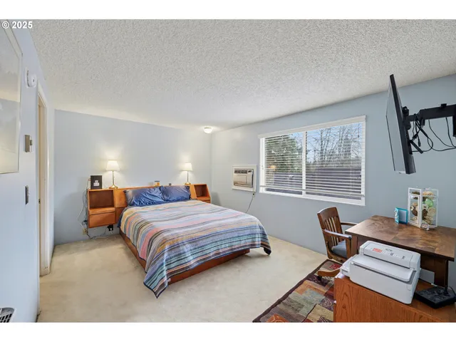 $377,000 | 21 Westbrook Way, Eugene, OR 97405