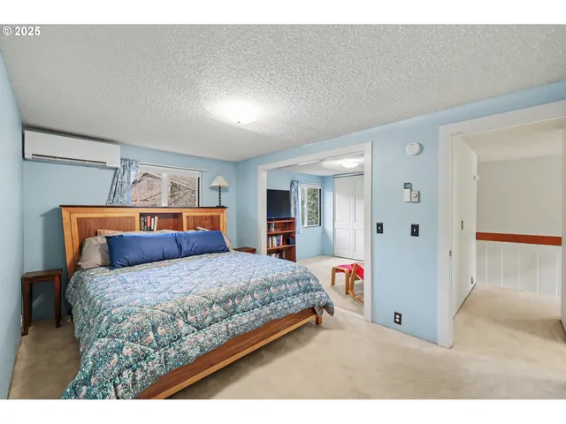 $377,000 | 21 Westbrook Way, Eugene, OR 97405