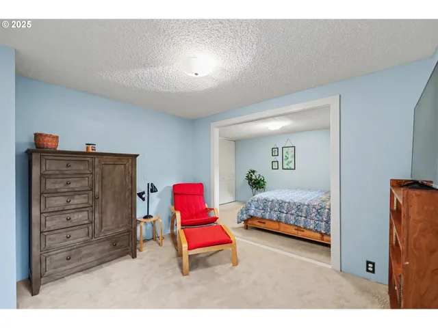 $377,000 | 21 Westbrook Way, Eugene, OR 97405