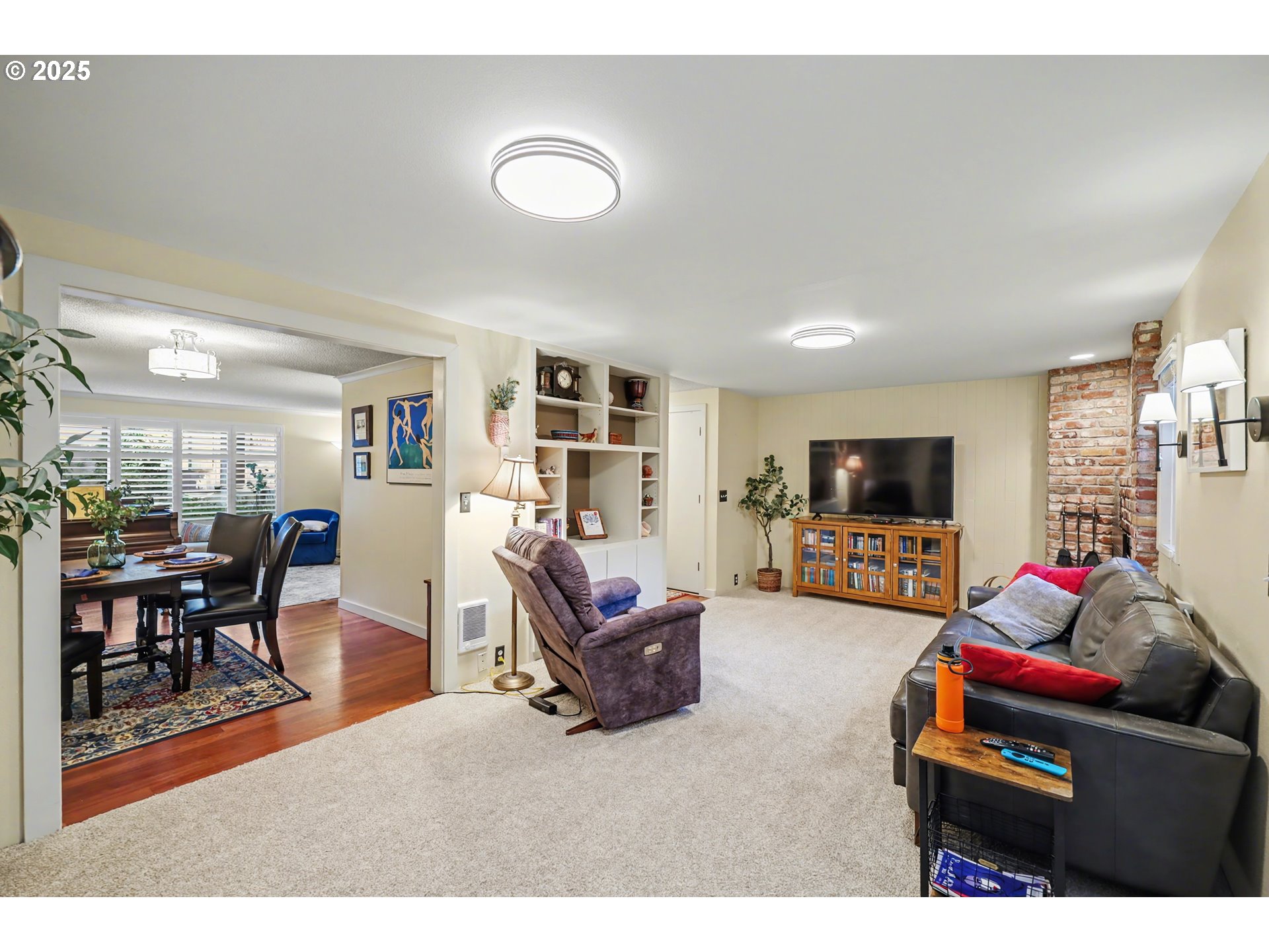 21 Westbrook Way Eugene, OR 97405 - Photo 8 of 43