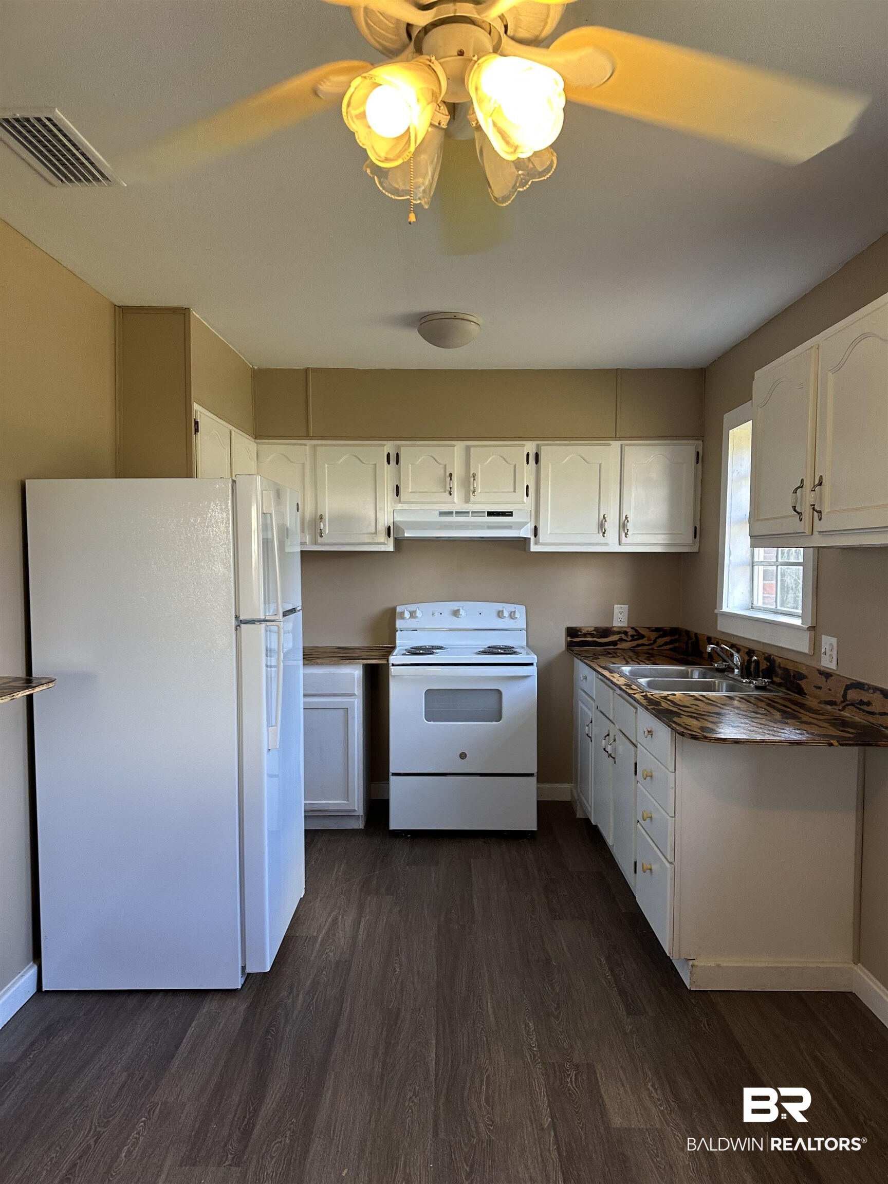 204 Quinley Street Bay Minette, AL 36507 - Photo 6 of 15