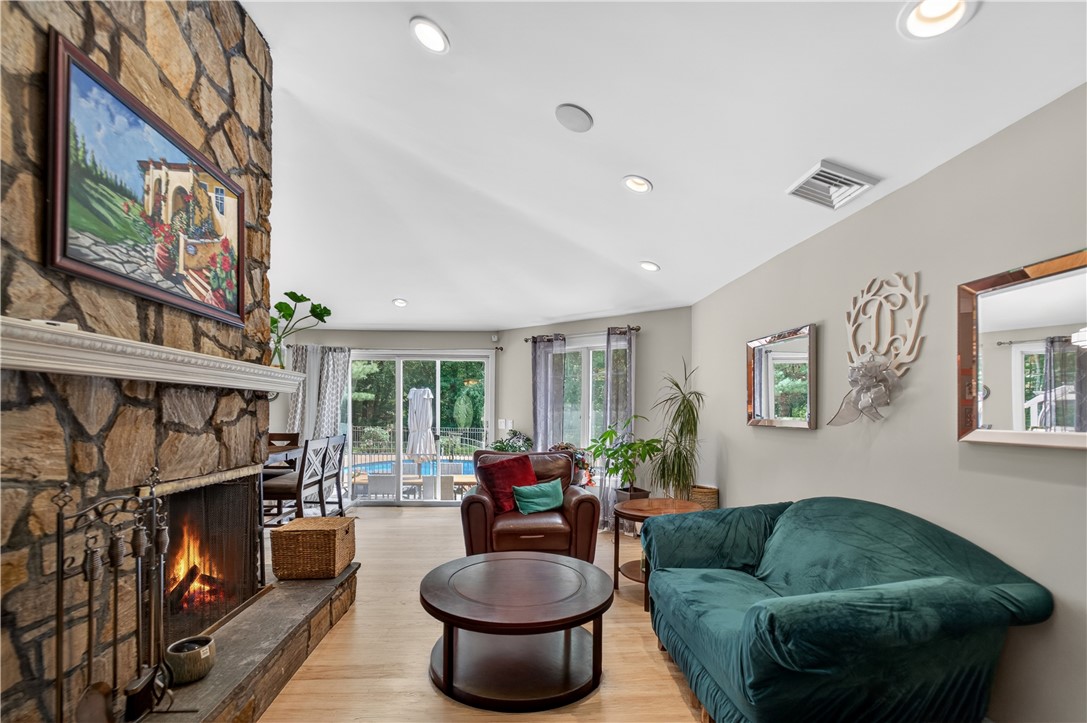 293 Byron Randall Road Scituate, RI 02857 - Photo 11 of 49