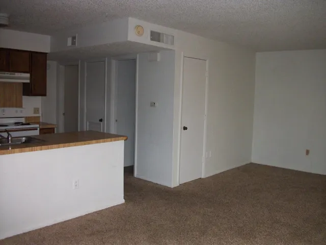 $850 | 9108 Elgin Avenue, Unit B, Lubbock, TX 79423