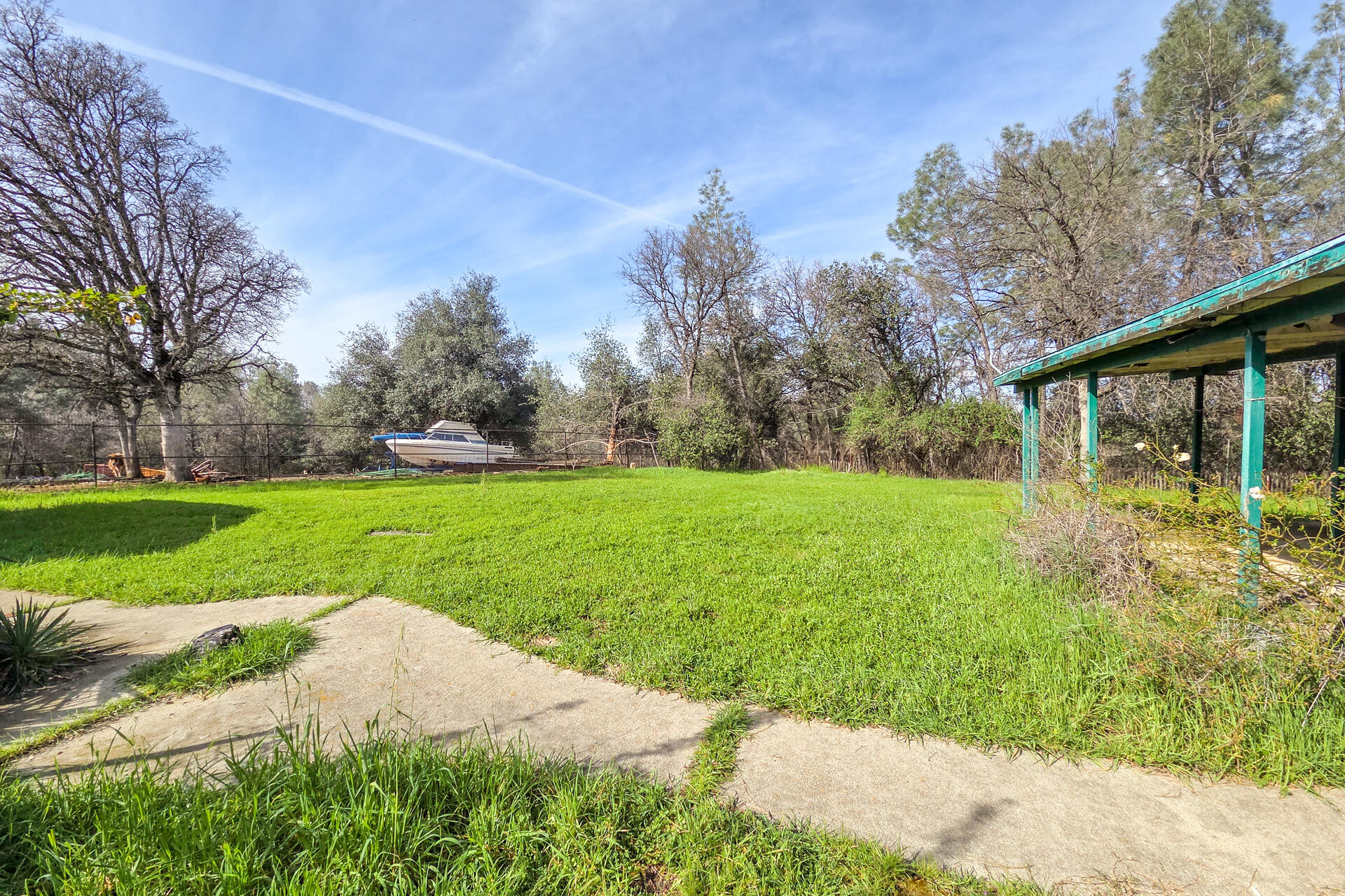 10162 Harley Leighton Road Redding, CA 96003 - Photo 9 of 20 20260220_131511-2
