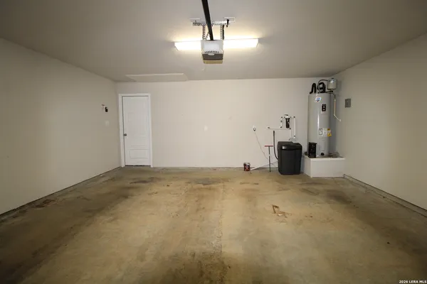 $1,999 | 7043 Diamond Valley, San Antonio, TX 78242