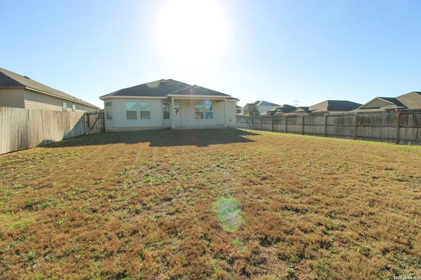 $1,999 | 7043 Diamond Valley, San Antonio, TX 78242