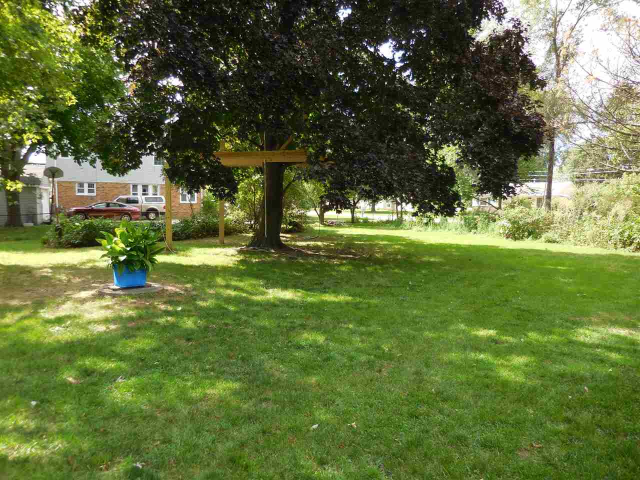 42647 Utica Road Sterling Heights, MI 48314 - Photo 26 of 30 31300983-25.JPG