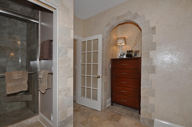 1018 Ridgeview Drive Inverness, IL 60010 - Photo 15 of 25