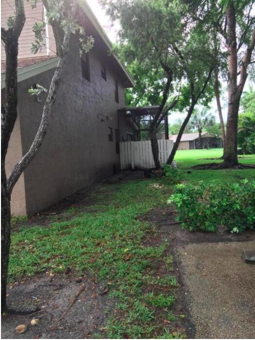 22291 Woodspring Drive Boca Raton, FL 33428 - Photo 4 of 21 Screen Shot 2020-11-12 at 5.44.30 PM