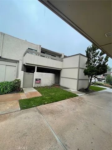 $2,500 | 3010 Associated, Unit 130, Fullerton, CA 92835