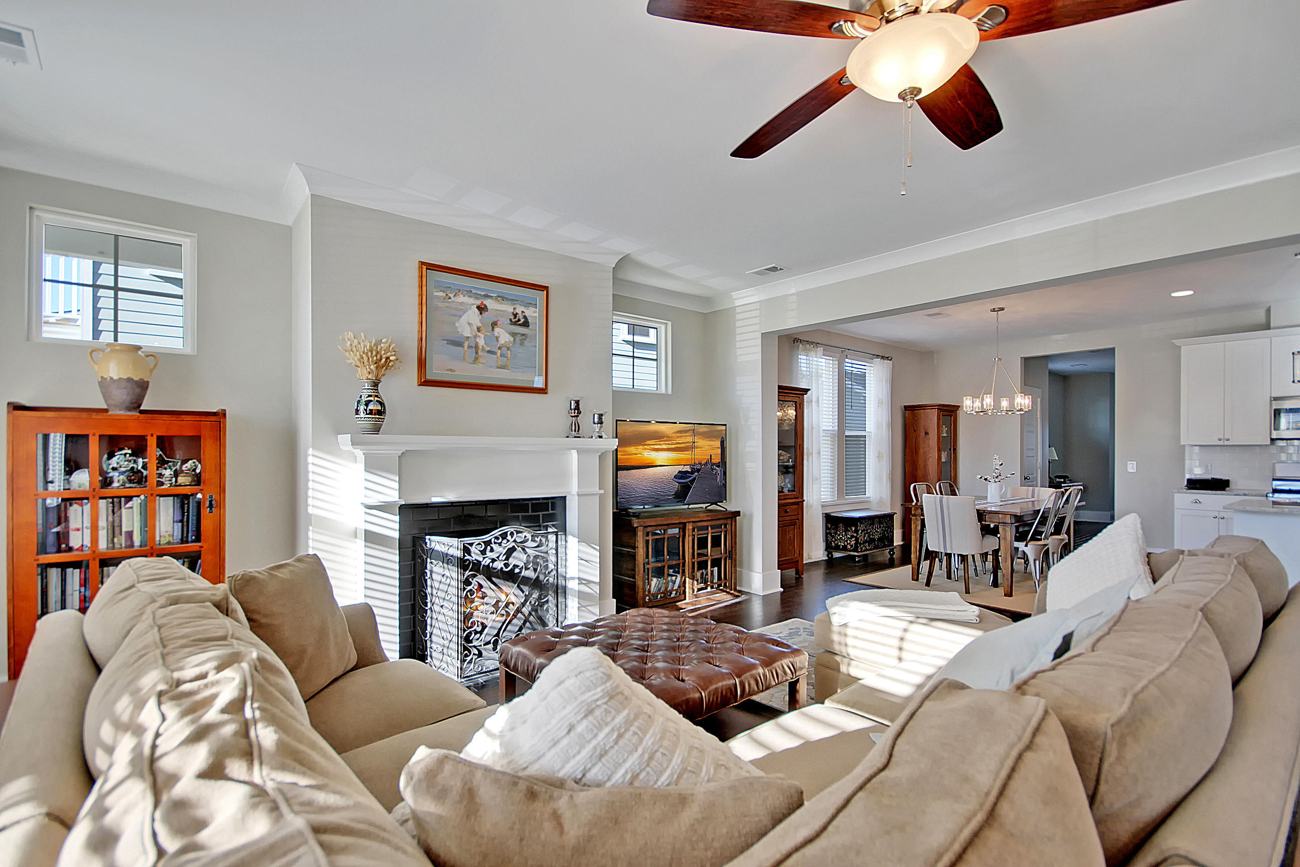 1564 Cranes Nest Road Mount Pleasant, SC 29466 - Photo 11 of 38 Living Room
