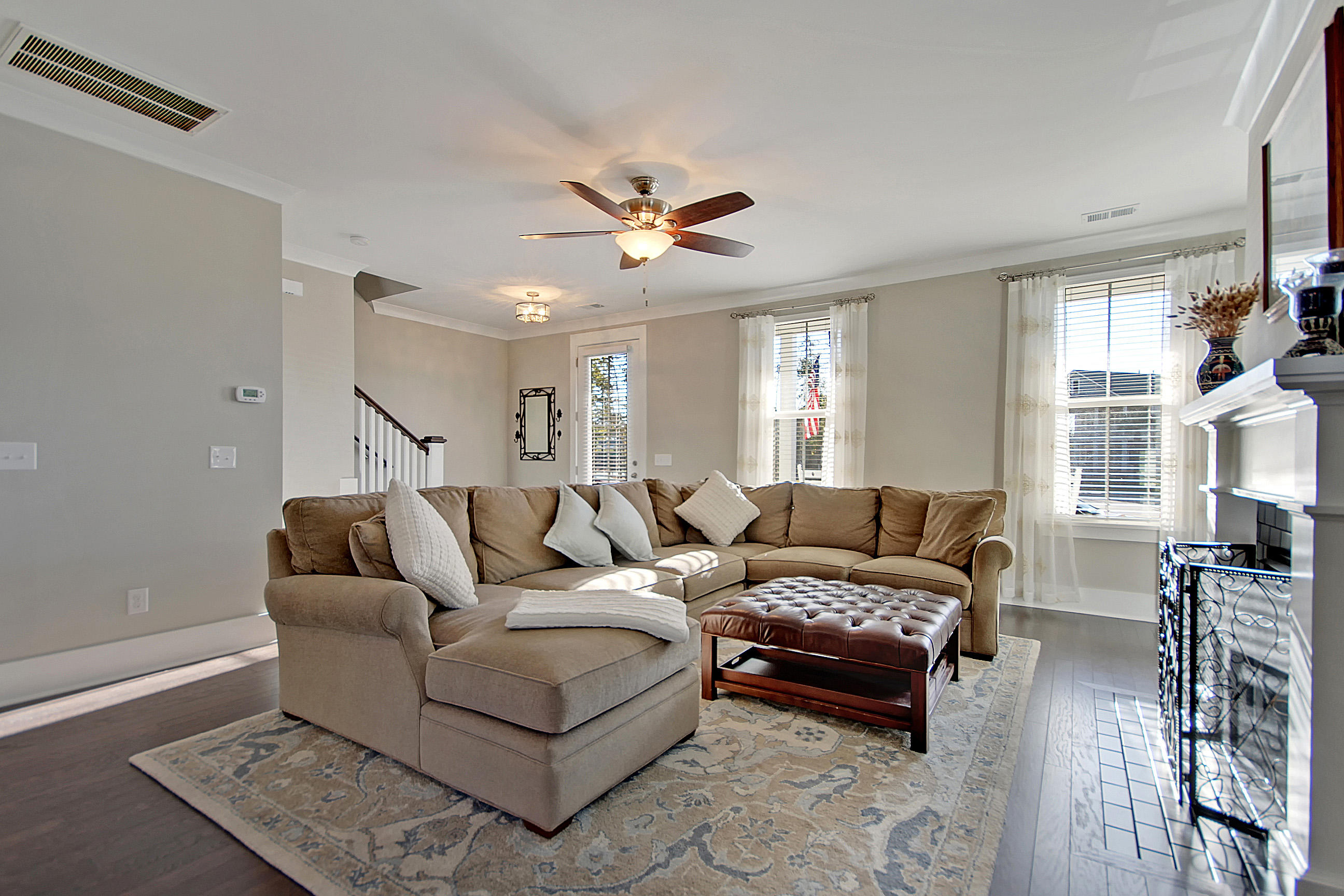 1564 Cranes Nest Road Mount Pleasant, SC 29466 - Photo 12 of 38 Living Room