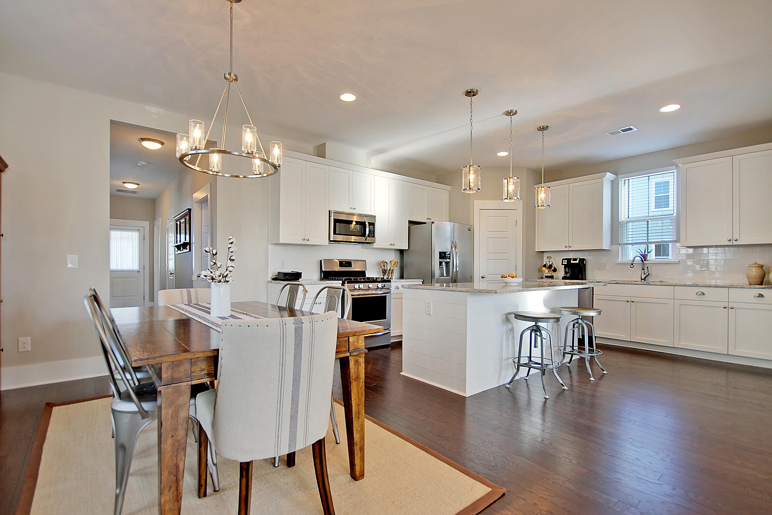 1564 Cranes Nest Road Mount Pleasant, SC 29466 - Photo 14 of 38 Dining Room and Kitchen
