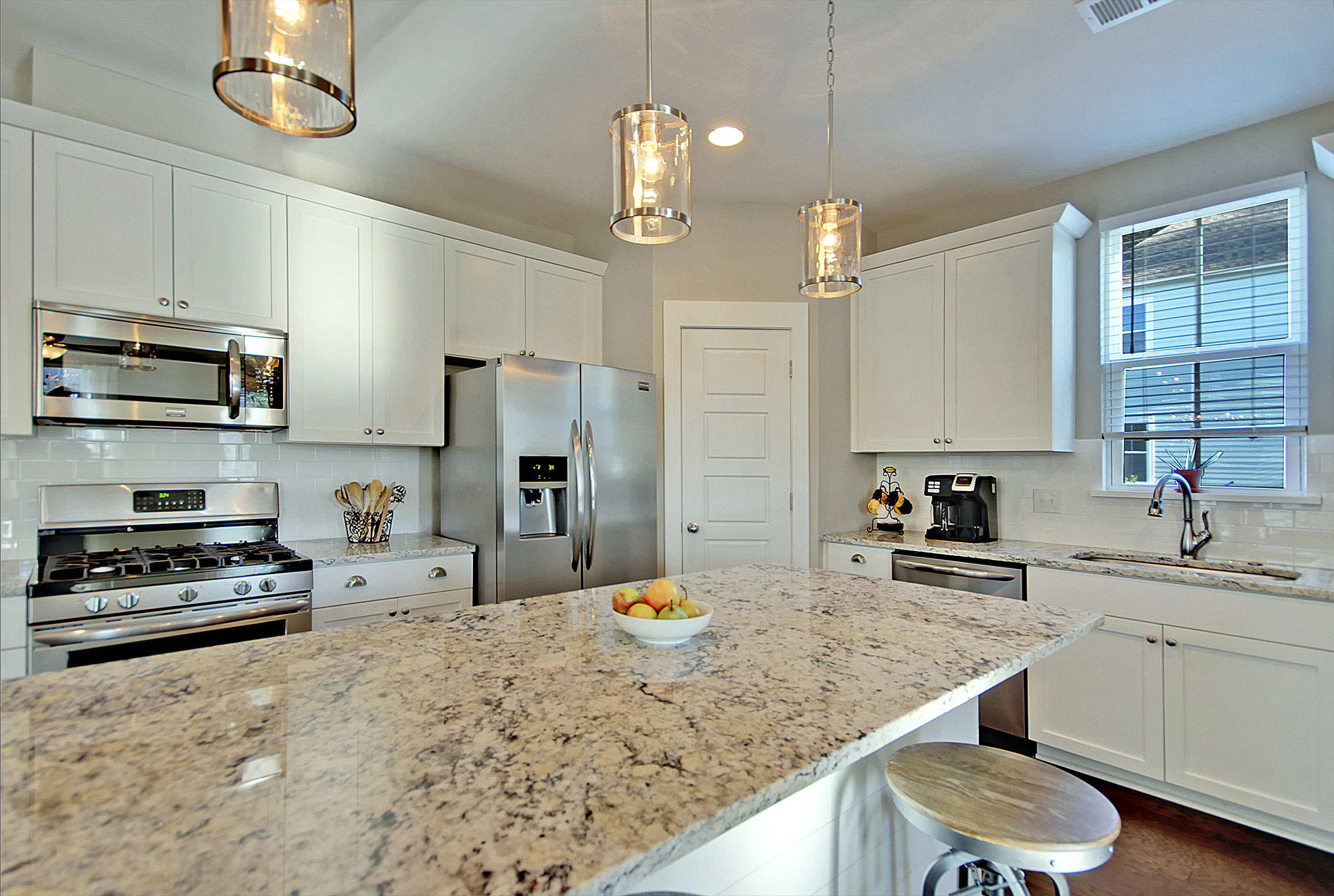 1564 Cranes Nest Road Mount Pleasant, SC 29466 - Photo 15 of 38 Kitchen