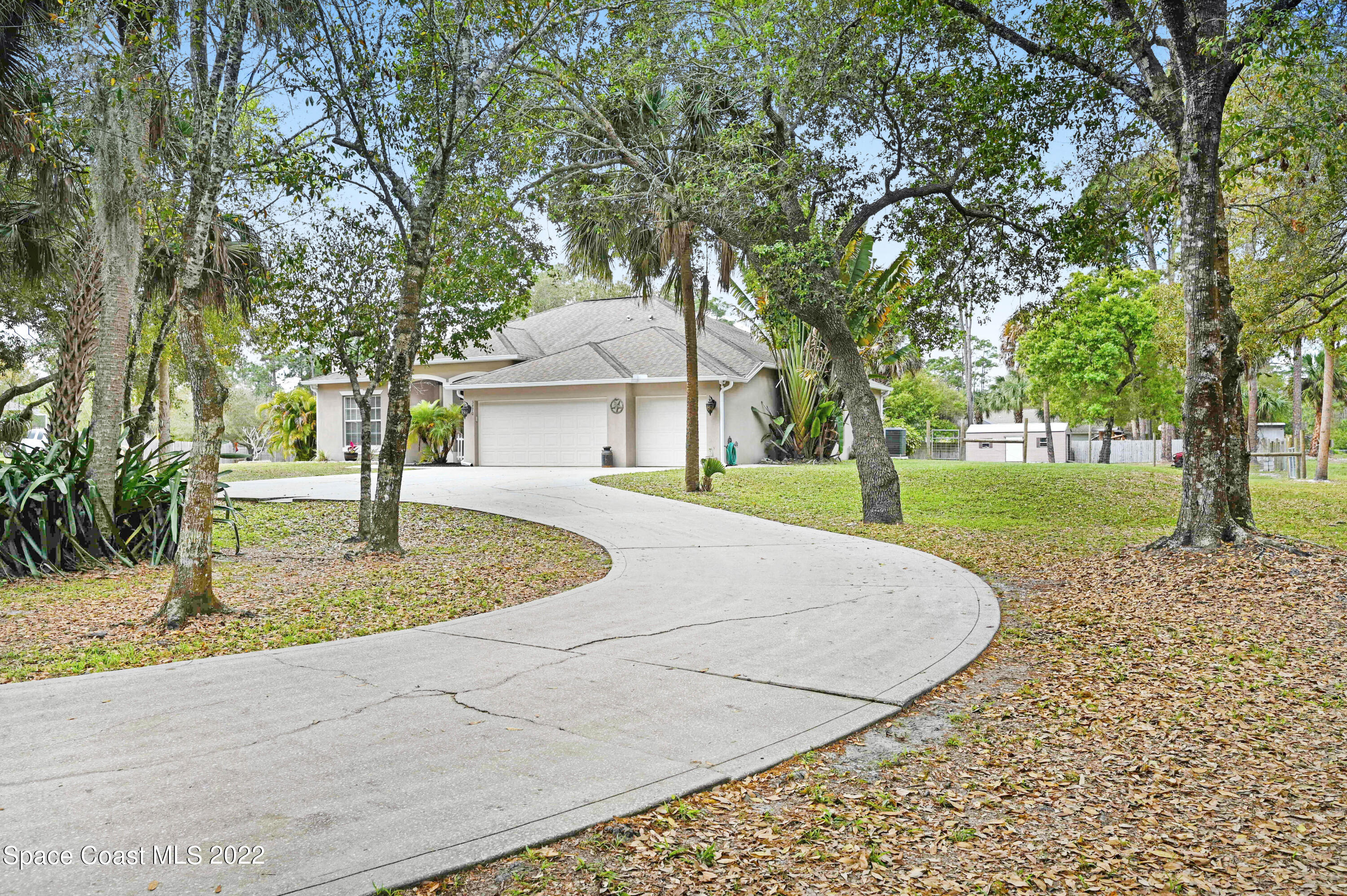 3770 Burton Road Malabar, FL 32950 - Photo 3 of 36 DSC_2827
