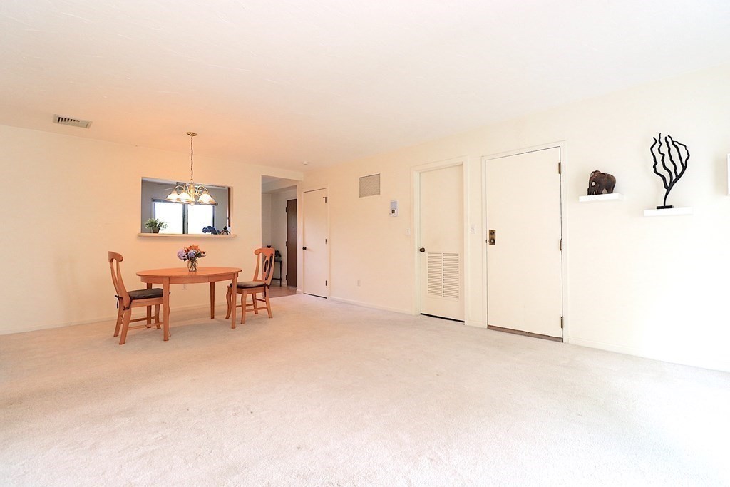 330 Sunderland Road, Unit 54 Worcester, MA 01604 - Photo 7 of 19 Gallery Image 7