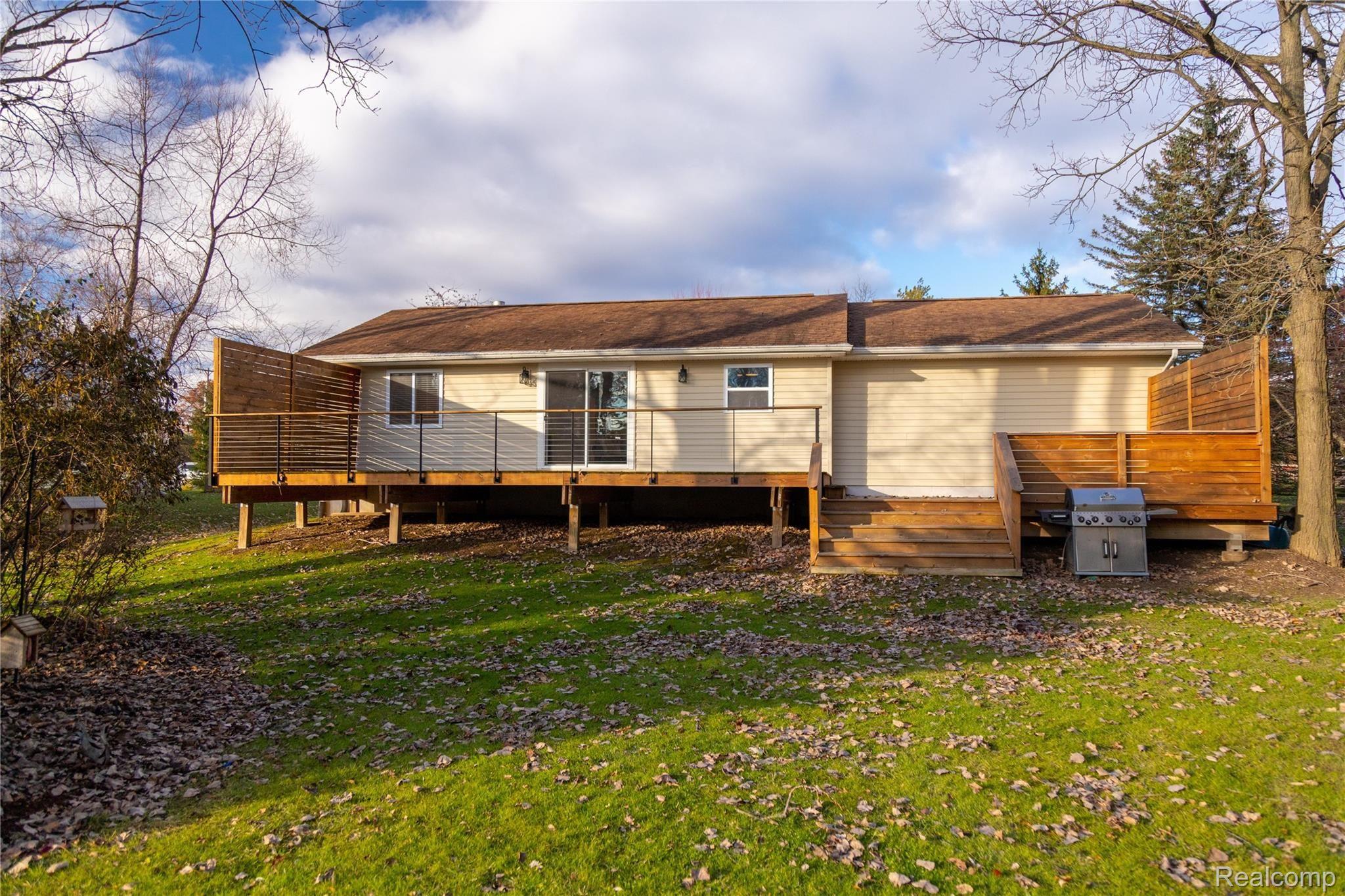 2271 Haslett Road East Lansing, MI 48823 - Photo 37 of 48 Final-44.jpg