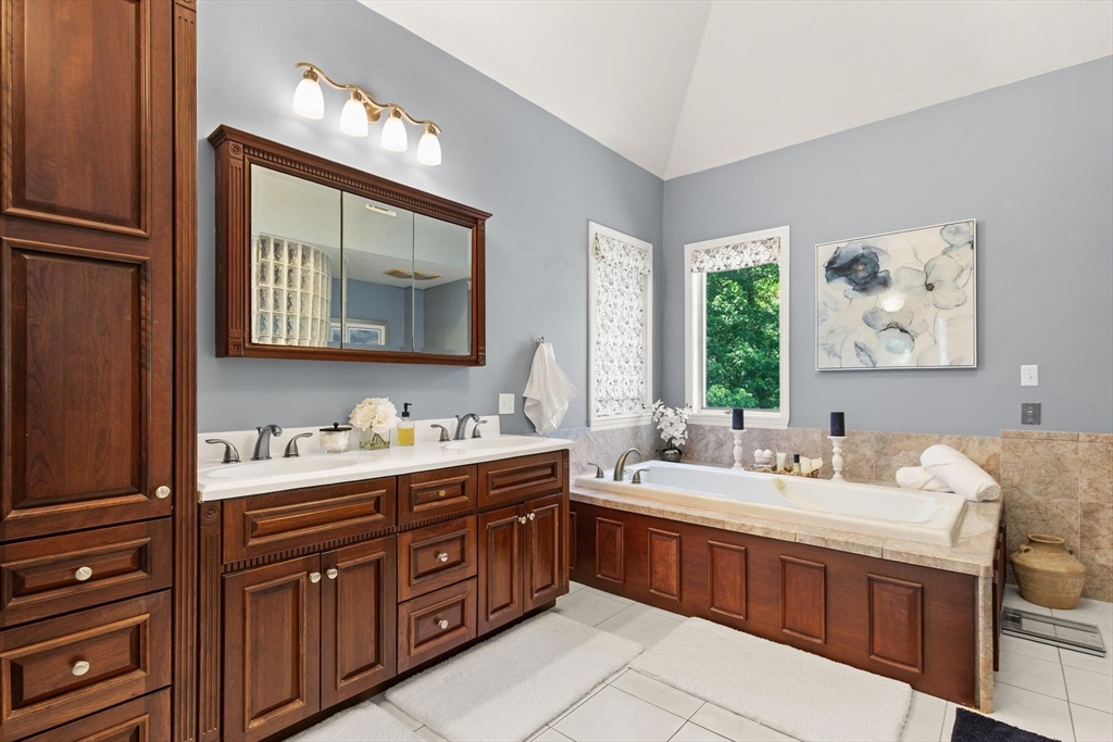 9 Riverside Terrace Easton, MA 02356 - Photo 19 of 41