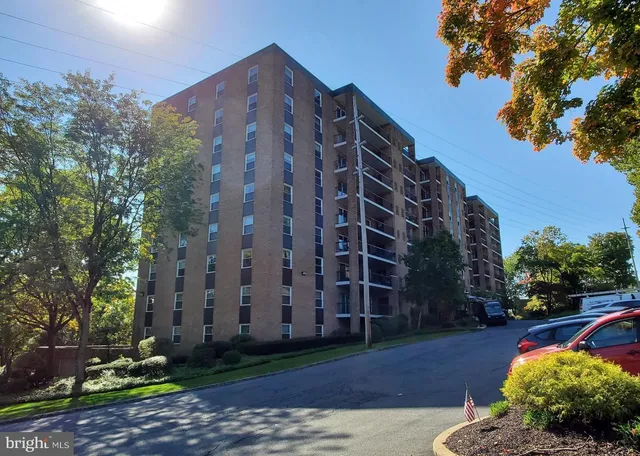 $1,600 | 1375 Pershing Boulevard, Unit 810, Reading, PA 19607