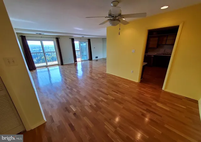 $1,600 | 1375 Pershing Boulevard, Unit 810, Reading, PA 19607