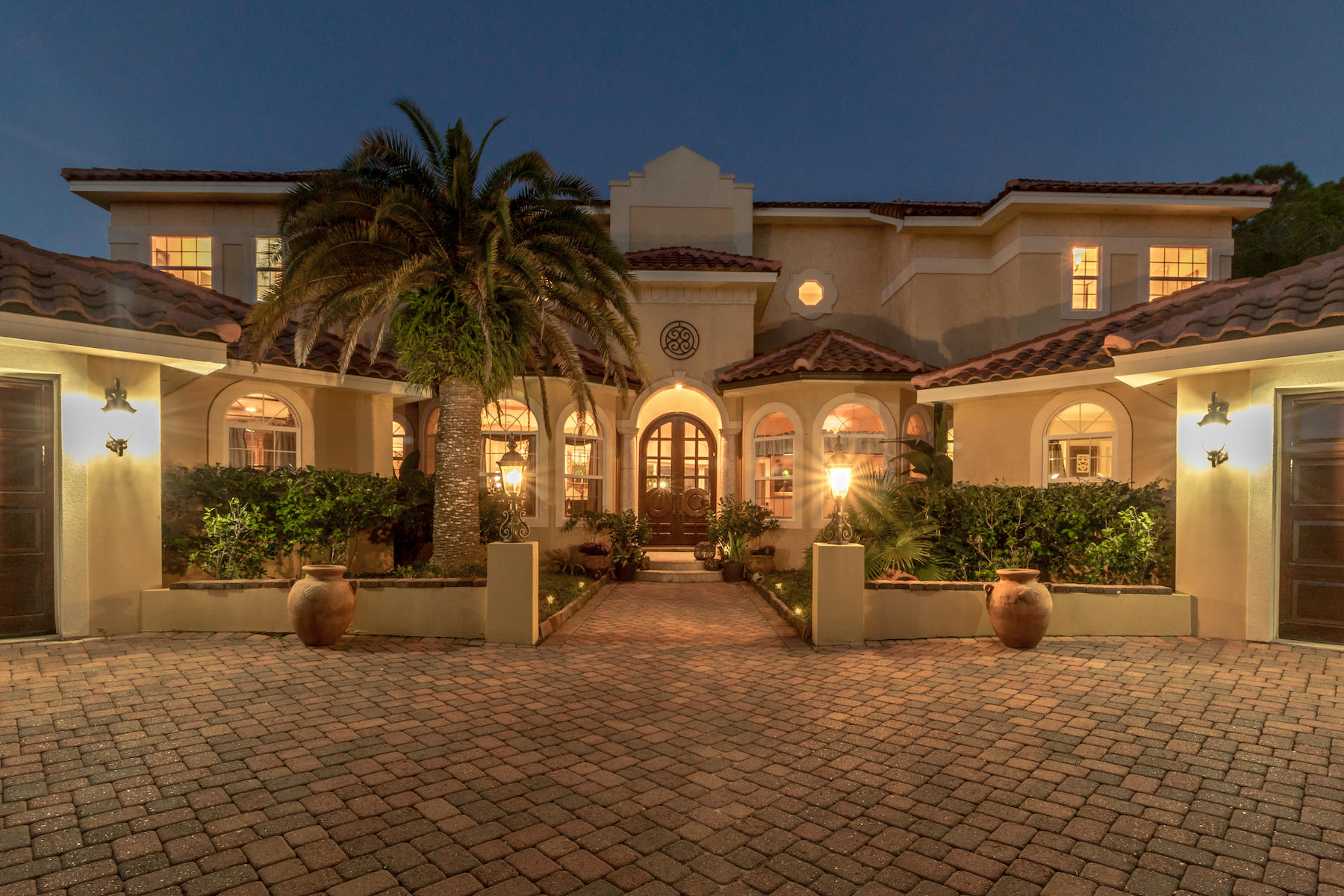 1239 Driftwood Point Road Santa Rosa Beach, FL 32459 - Photo 5 of 66 a view of a chairs and table in a patio