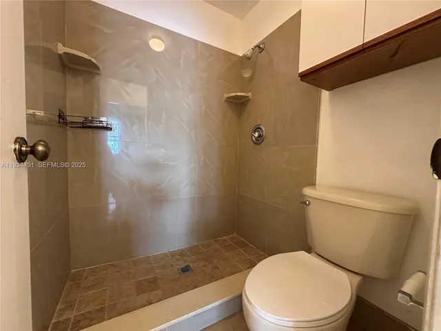 $2,100 | 1024 South Independence Drive, Unit 1024A, Homestead, FL 33034