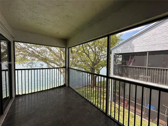 $2,100 | 1024 South Independence Drive, Unit 1024A, Homestead, FL 33034