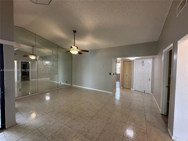 $2,100 | 1024 South Independence Drive, Unit 1024A, Homestead, FL 33034