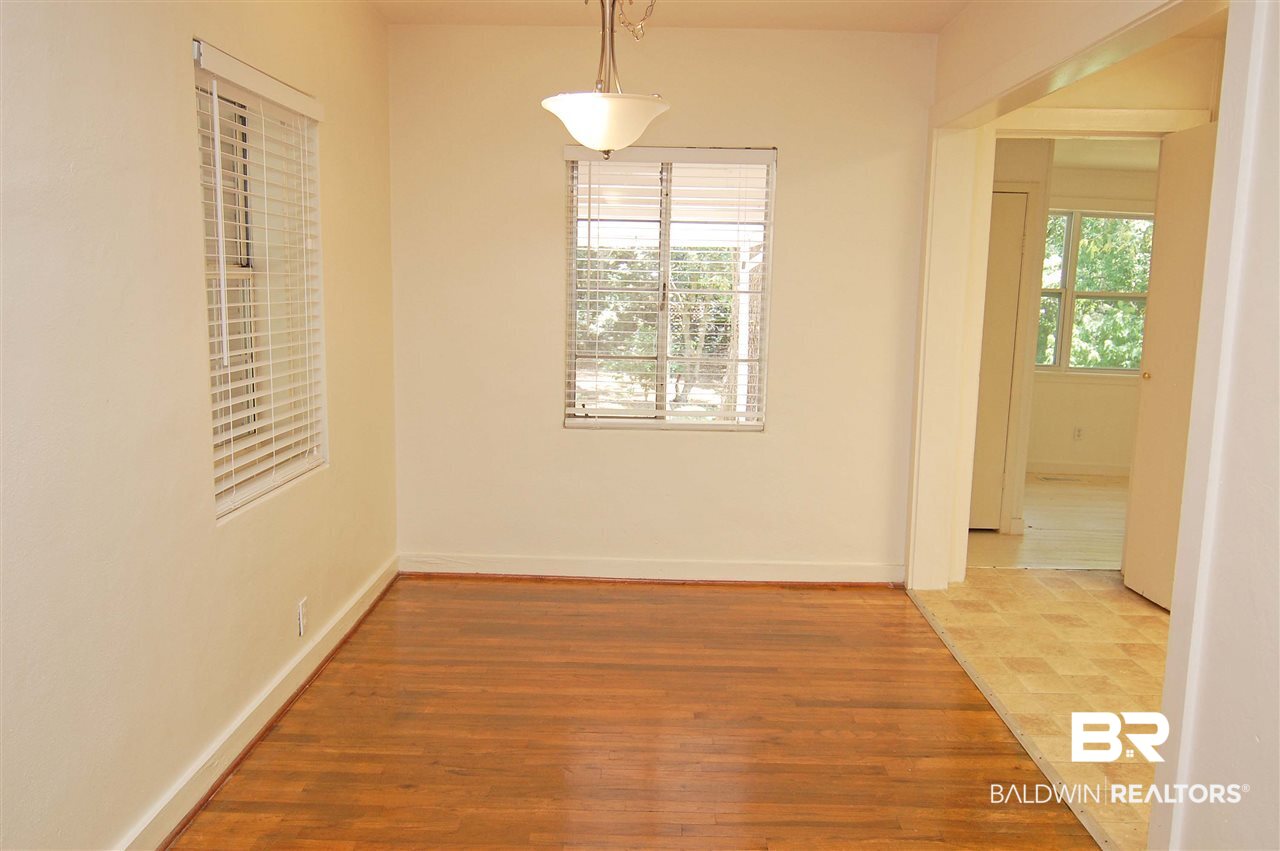106 Pier Avenue Fairhope, AL 36532 - Photo 5 of 13 Dining Room