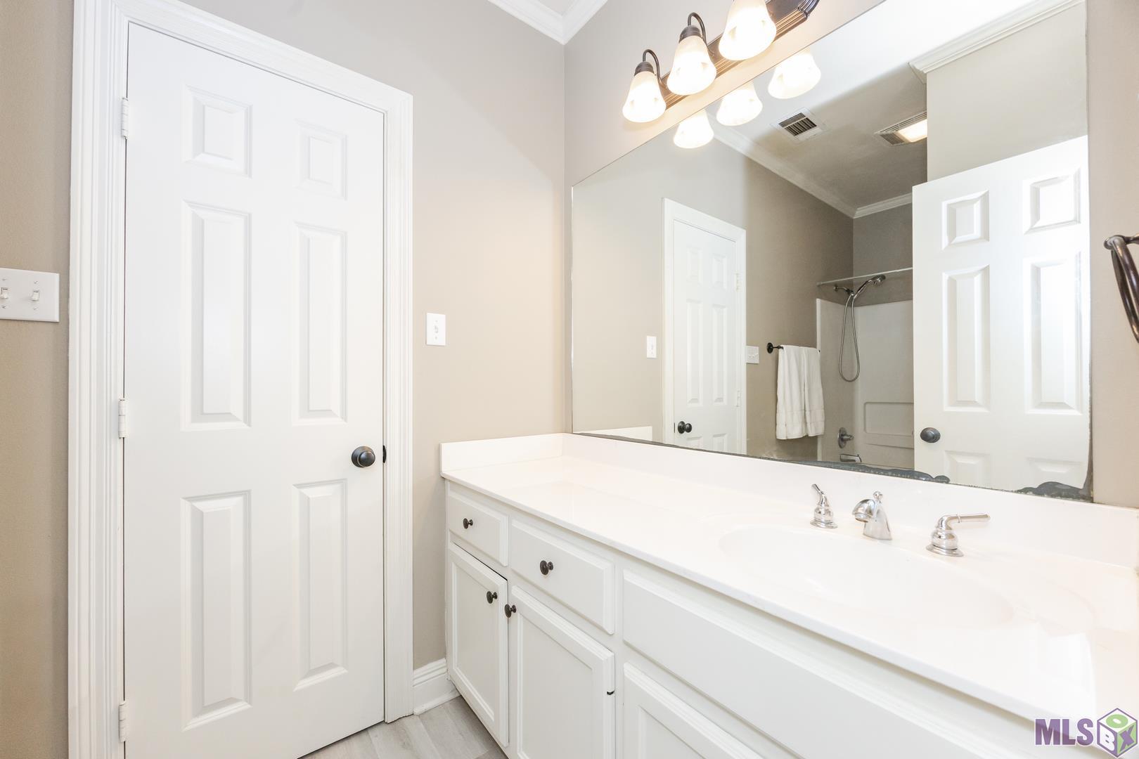 808 Meadow Bend Drive, Unit F Baton Rouge, LA 70820 - Photo 16 of 23