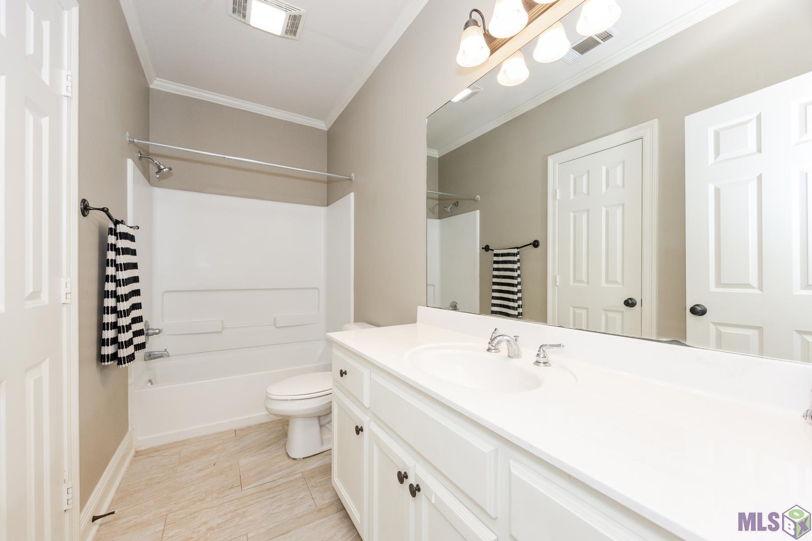 808 Meadow Bend Drive, Unit F Baton Rouge, LA 70820 - Photo 20 of 23
