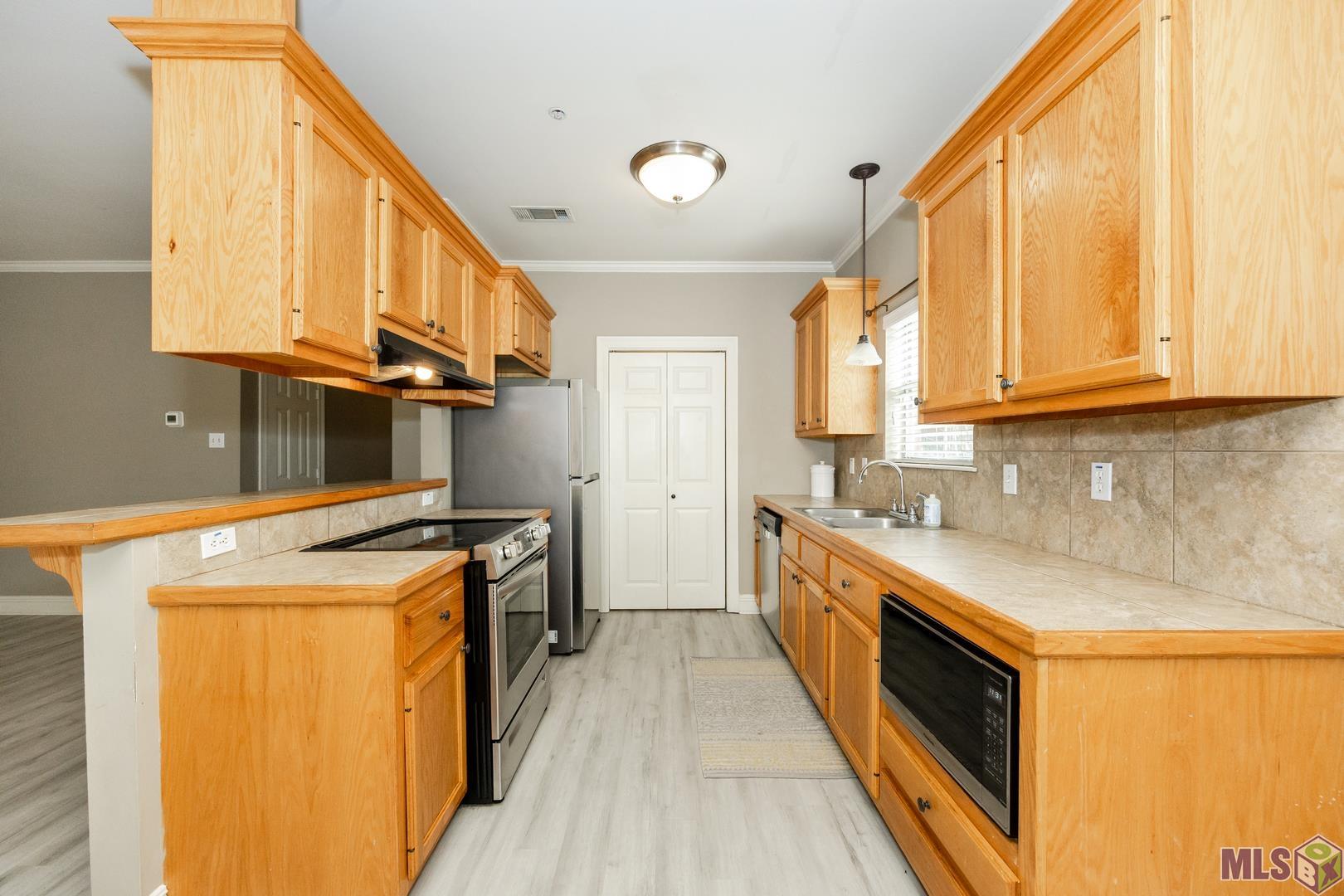 808 Meadow Bend Drive, Unit F Baton Rouge, LA 70820 - Photo 7 of 23