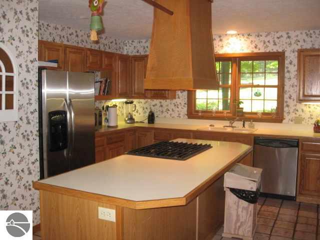 2860 Holiday Pines Road Traverse City, MI 49686 - Photo 5 of 13 1730232-4.JPG
