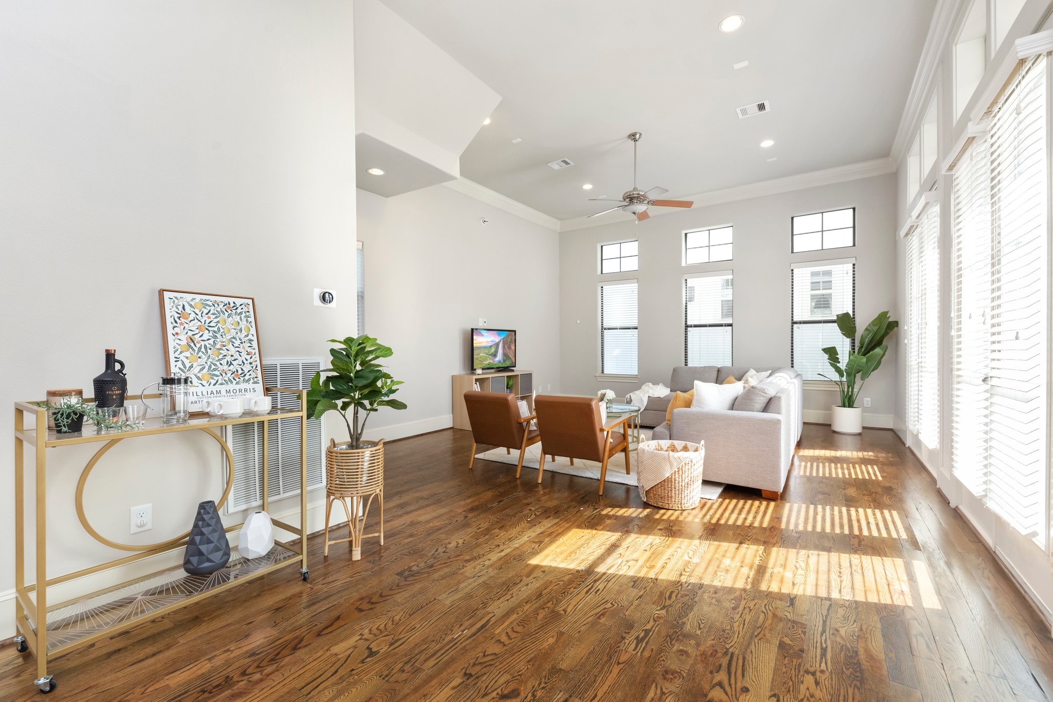 1406 Hickory Street Houston, TX 77007 - Photo 33 of 41 a very nice looking living room with wooden floor and furniture