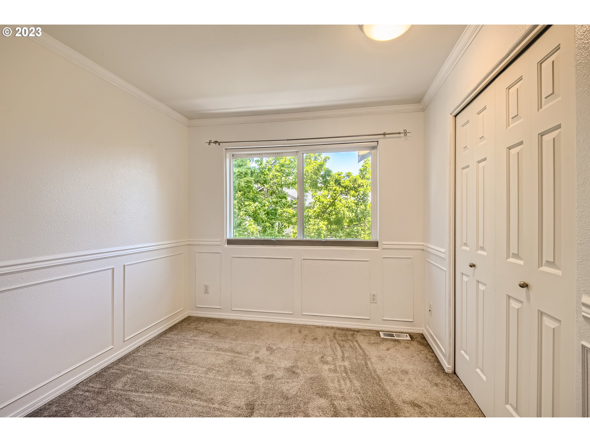 13870 Southwest Scholls Ferry Road, Unit 105 Beaverton, OR 97007 - Photo 37 of 43 Gallery Image 37