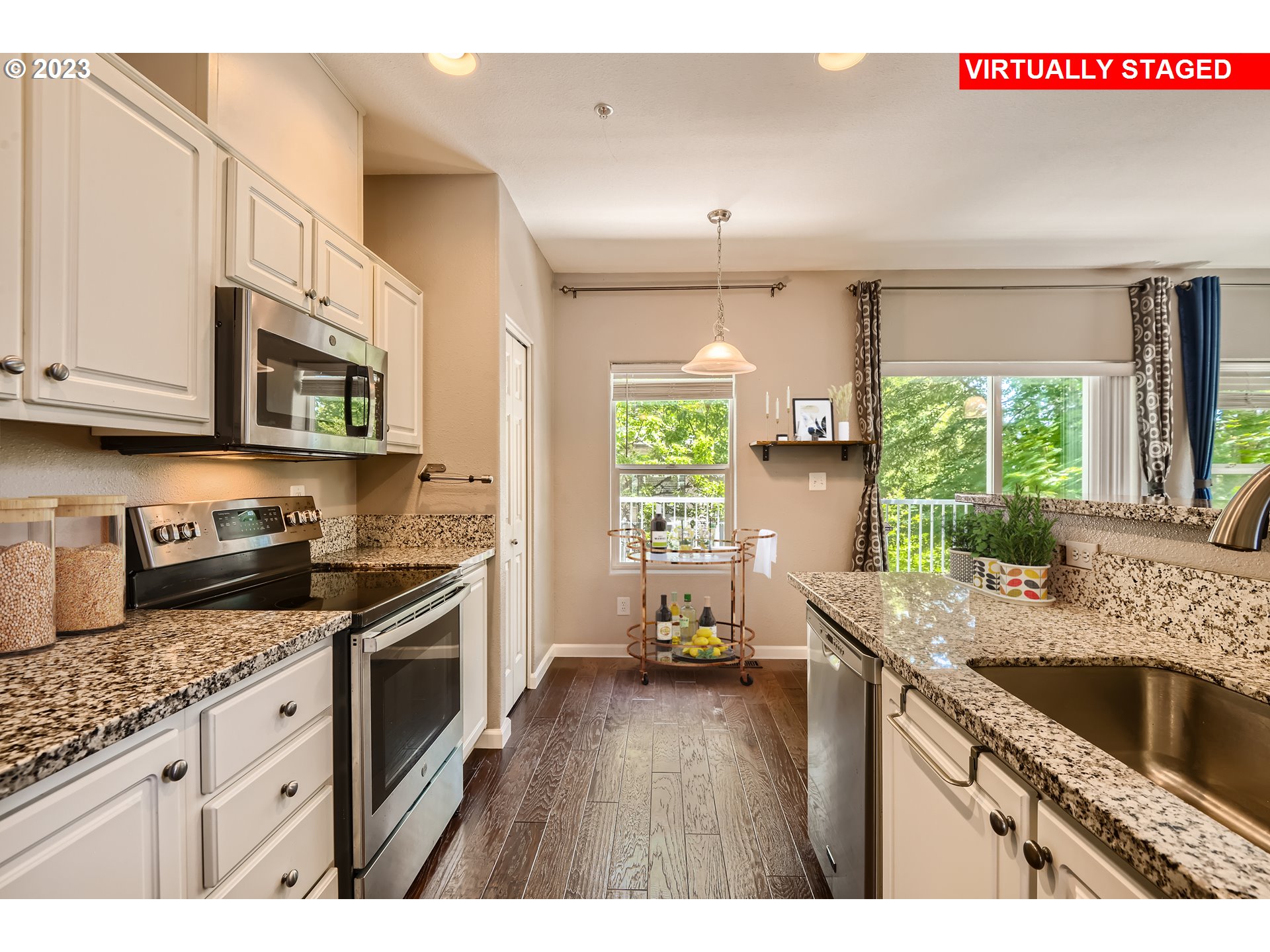 13870 Southwest Scholls Ferry Road, Unit 105 Beaverton, OR 97007 - Photo 6 of 43 Gallery Image 6