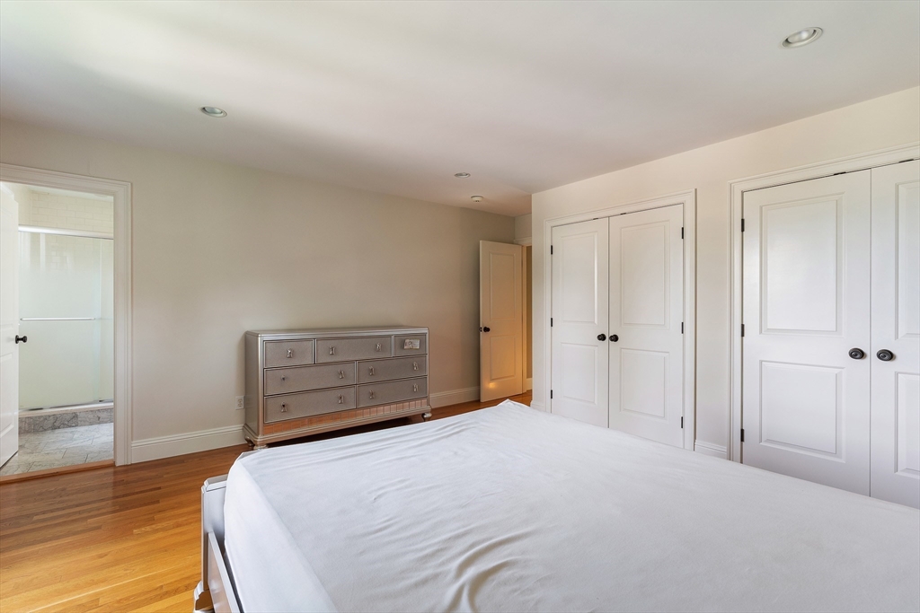 103 Levbert Road, Unit 103 Newton, MA 02459 - Photo 24 of 39