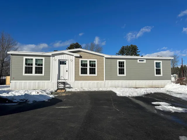 $350,000 | 4 Gallo Way, Litchfield, NH 03052