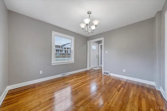 $249,900 | 1002 Bedford Avenue, Altavista, VA 24517