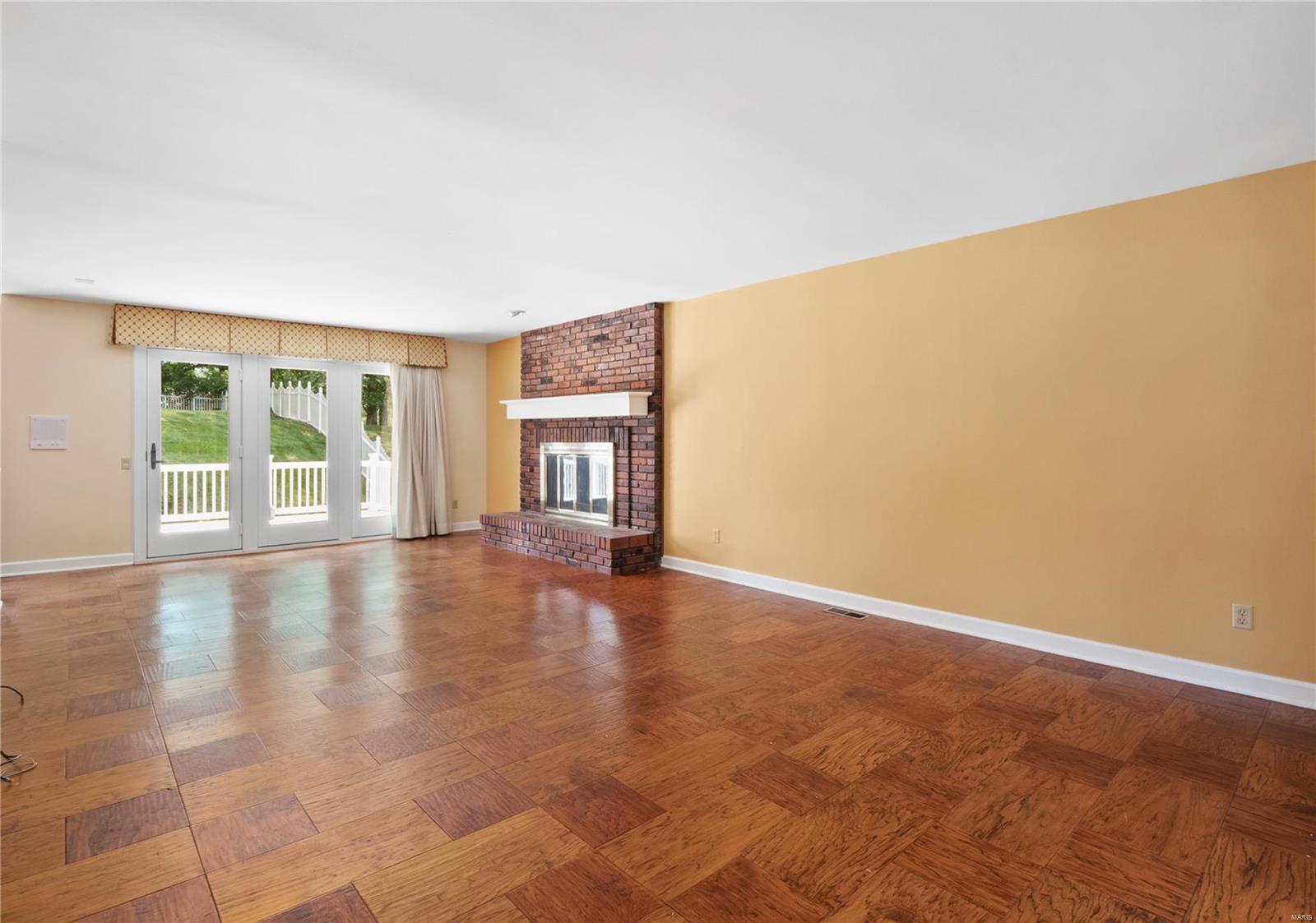13522 Ladue Farm Road St. Louis, MO 63141 - Photo 8 of 33 Gallery Image 8