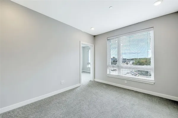 $1,900 | 20 Newman Avenue, Unit 1111302, Rumford, RI 02916