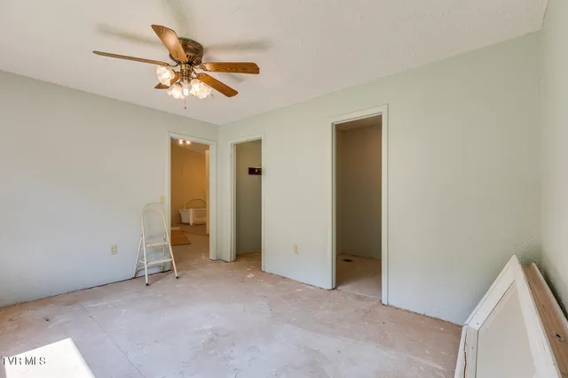 $150,000 | 415 Natural Tunnel Parkway, Duffield, VA 24244