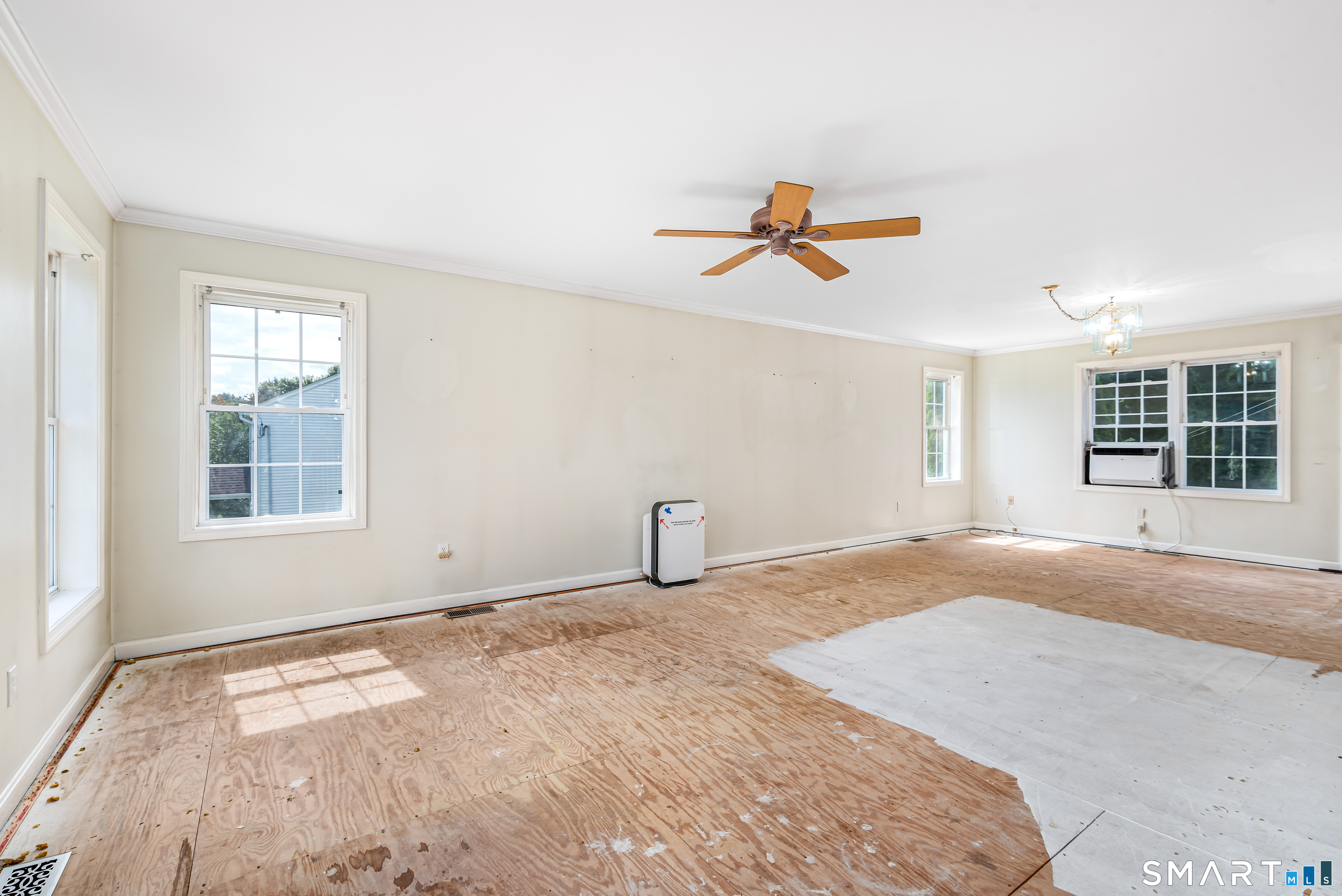 149 South Colman Road Wolcott, CT 06716 - Photo 5 of 40 Gallery Image 5