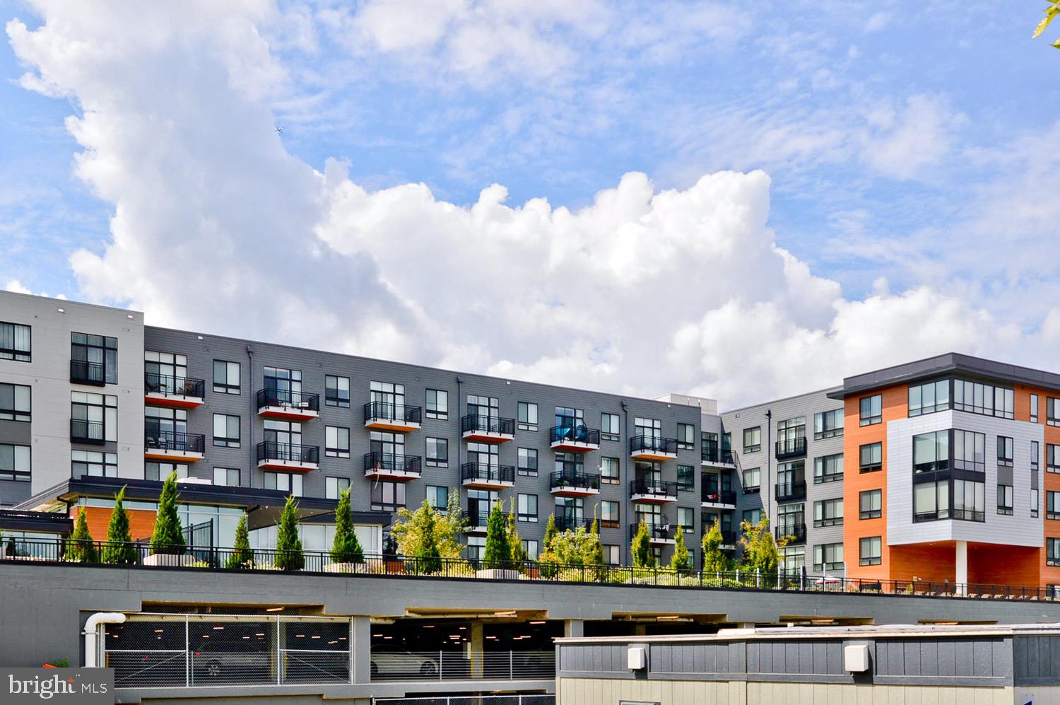 145 Riverhaven Drive, Unit 237 Oxon Hill, MD 20745 - Photo 3 of 56