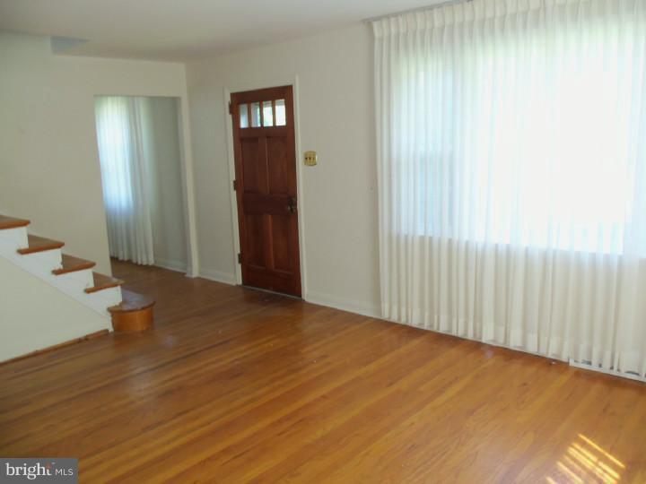 204 Ridge Avenue Kennett Square, PA 19348 - Photo 8 of 22 Living Room
